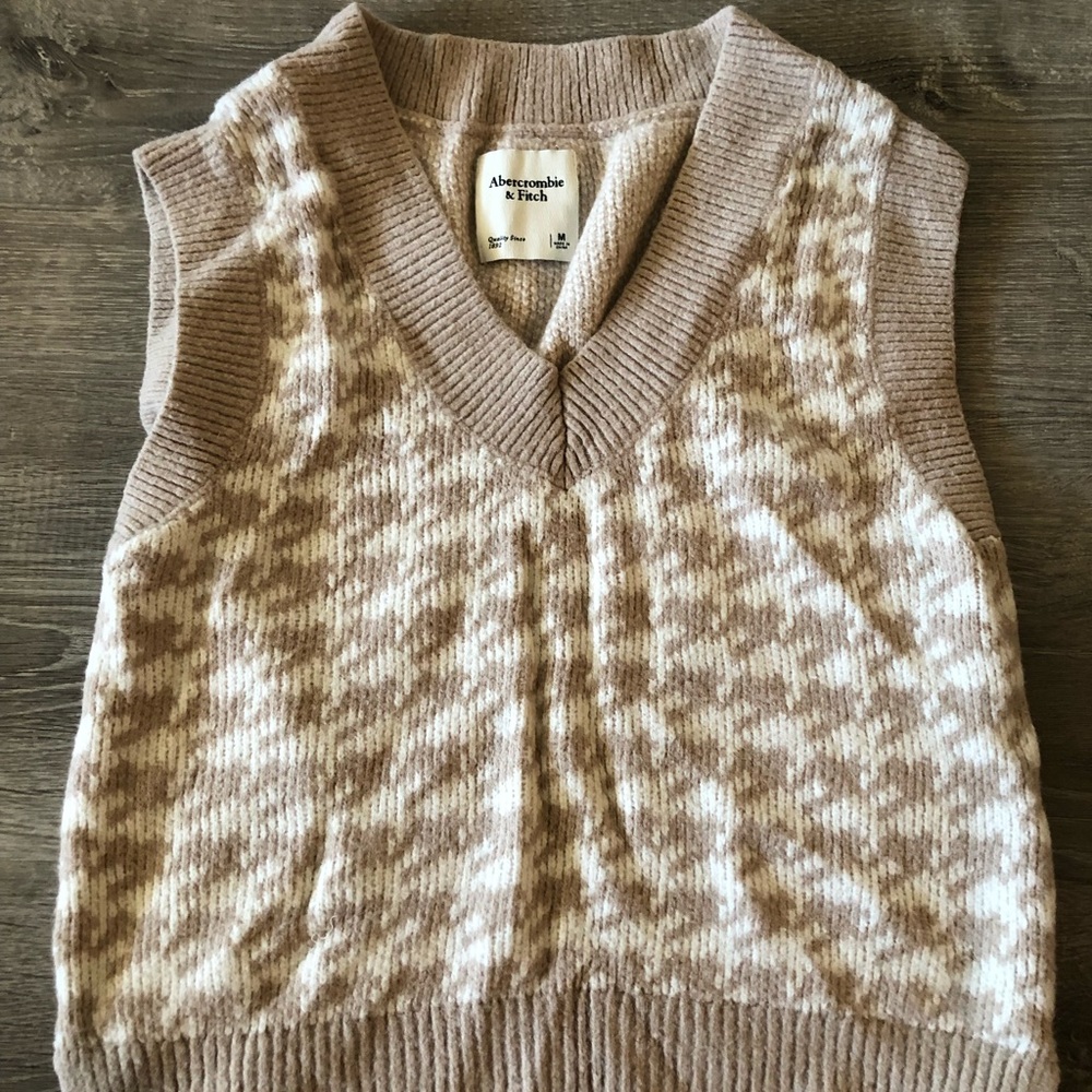 Abercrombie Sweater Vest
